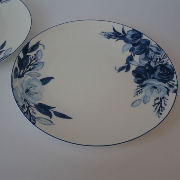 New Mikasa Darcy SET OF 2 Blue & White Floral Bone China 11" Dinner Plates - Picture 2 of 5